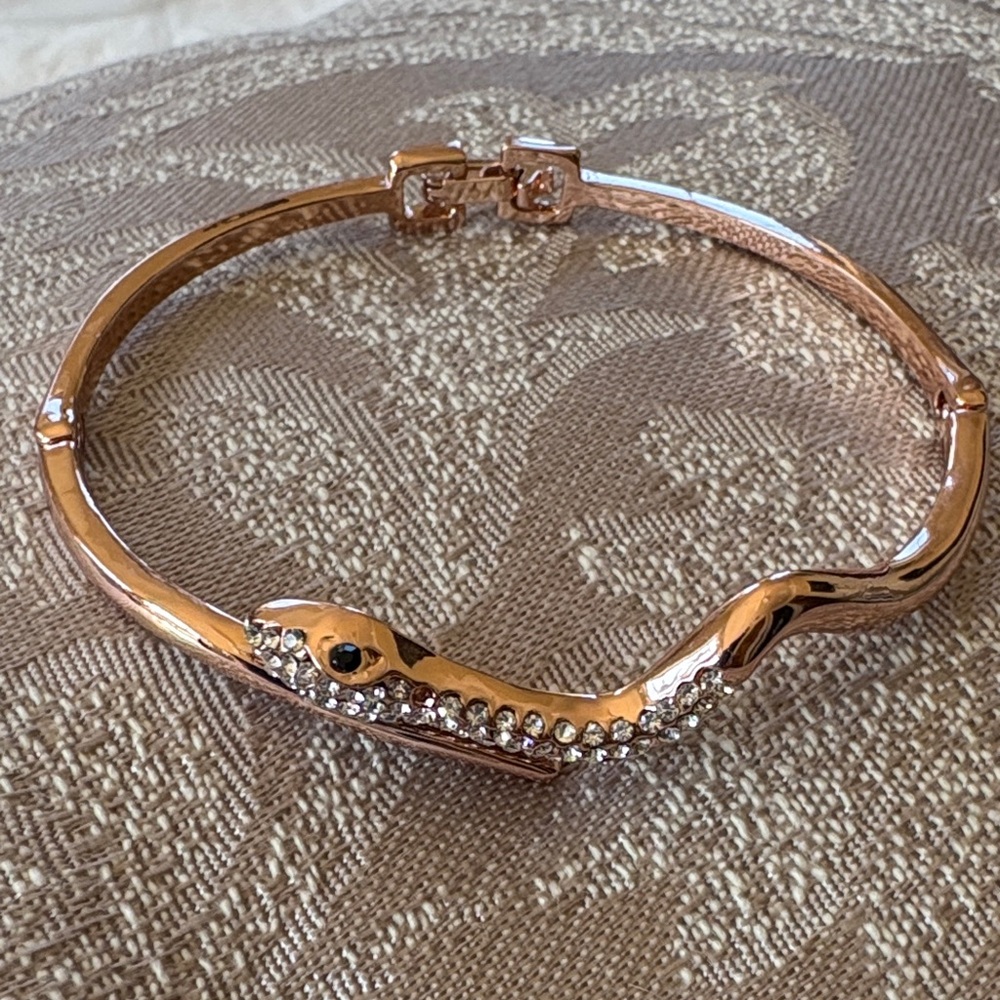 Elegant Rose Gold Snake Bracelet